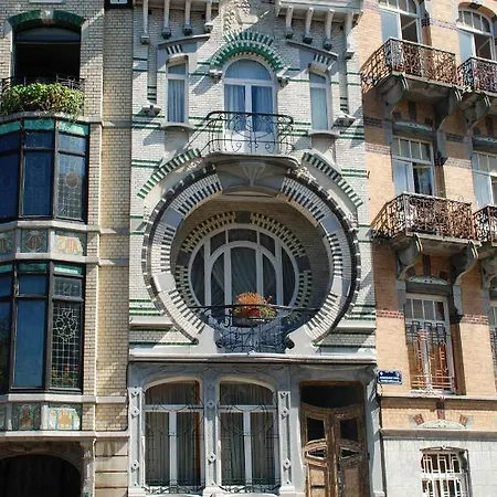 Historical Grand-place *