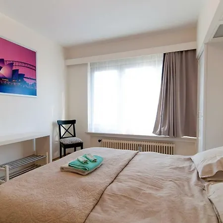 Cozy Apart 1 Minute From Metro Station *