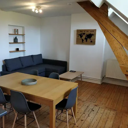 Center Flat