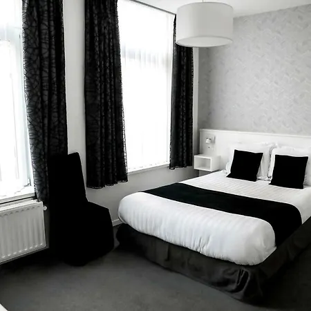 Tracotel Hotel 3*