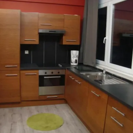 Ams Flats Apartman *