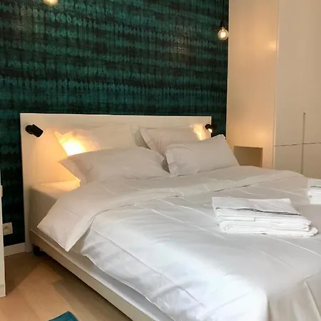 Happy House Apartment *