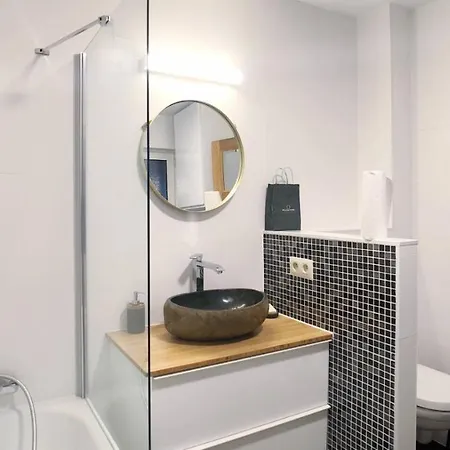 One Bedroom Apartment, City Center *
