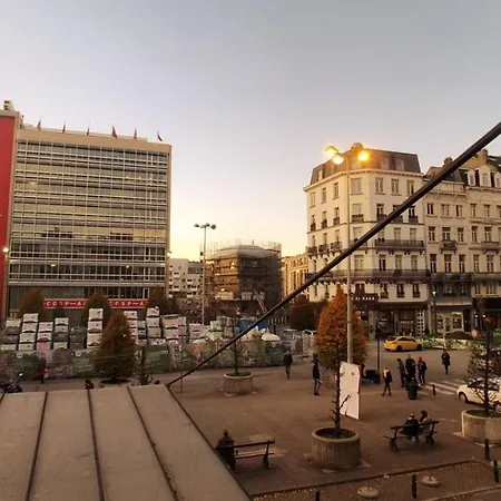 One Bedroom Apartment, City Center Апартаменты Брюссель