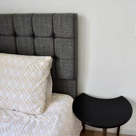 Apartman Chalereux 2: Close To Gare Du Midi *