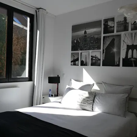 Be And Be Sablon Bed and Breakfast 2*