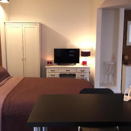 Studio Cosy Avec Cour Appartement *