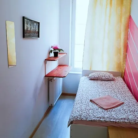 J&y Gogo Apartman *
