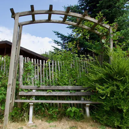 Holiday home Jolie Maison Dans Ecrin De Verdure A *