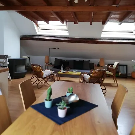Cosy-design-central-hip