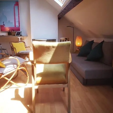 Apartment Cosy-design-central-hip