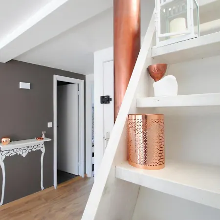 Cosy Renovated Closed To Schuman *