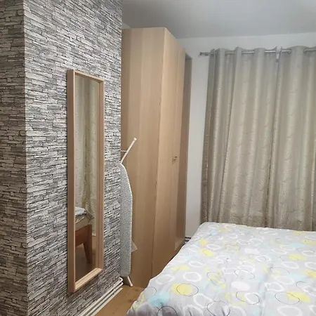 One Bedroom Apartment, City Center * بروكسل