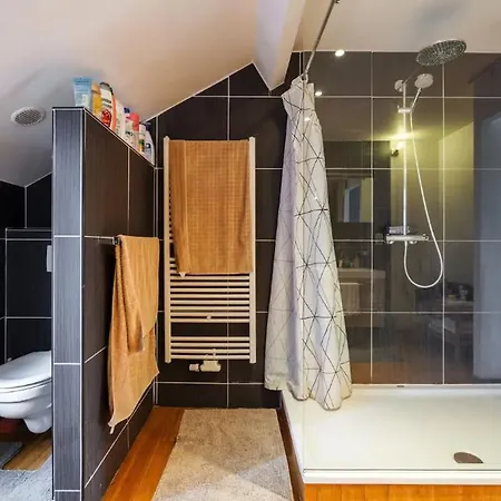 Picturesque & Bright 2 Floor With A View Apartment Brüssel