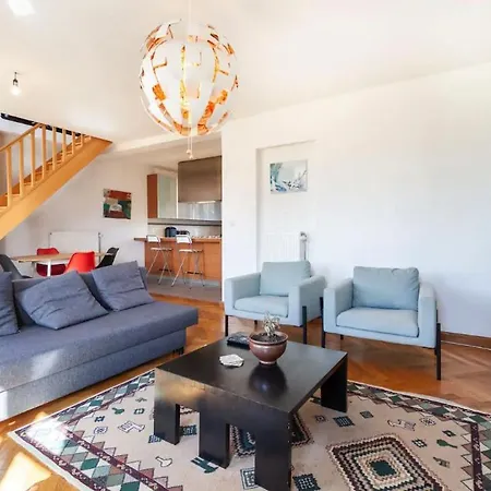 Apartment Picturesque & Bright 2 Floor With A View *