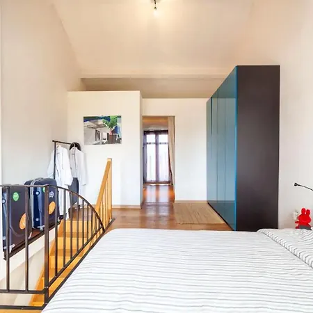 Apartment Picturesque & Bright 2 Floor With A View