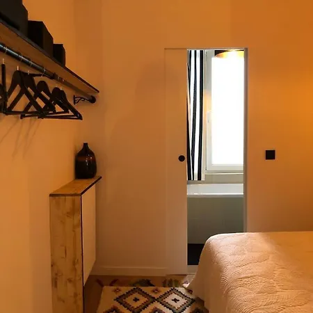 1 Bedroom Warmly Renovated Ixelles Apartment