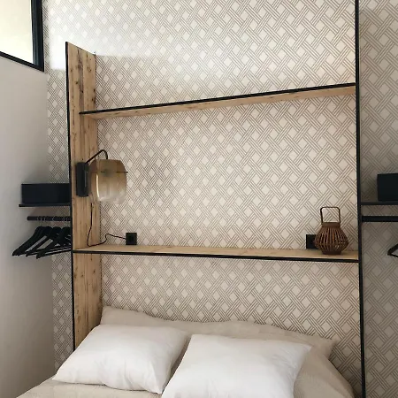 1 Bedroom Warmly Renovated Ixelles *