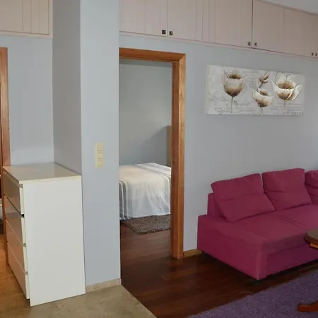 公寓 Ground Floor 2 Bedroom With Patio *
