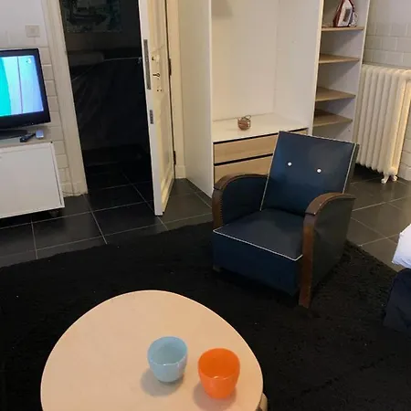 Studio, Avenue Moliere Bruxelles