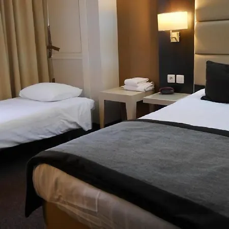 Hotel Western Centre 3*