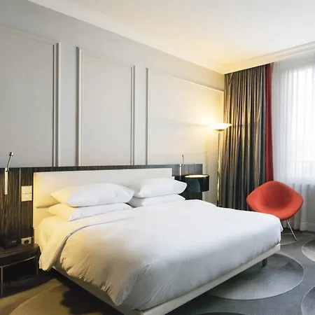 Hotel Hilton Grand Place 4*