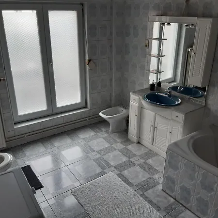 House Under The Figue Eu *