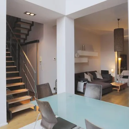 Rez/duplex 3 Ch Et Jardin Apartamento *