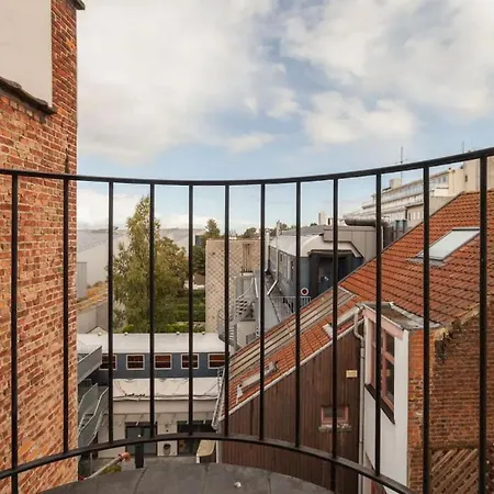 Picturesque & Bright 2 Floor With A View