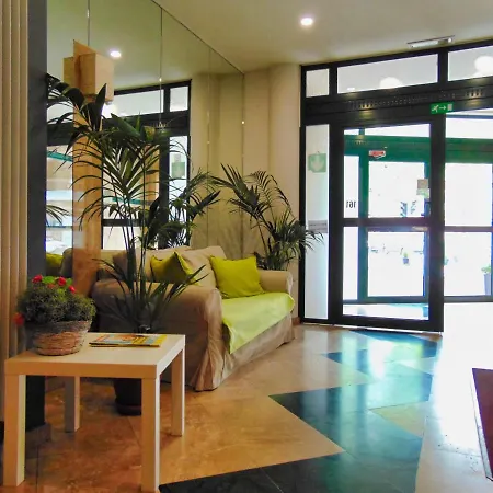 Aparthotel Apart Midi