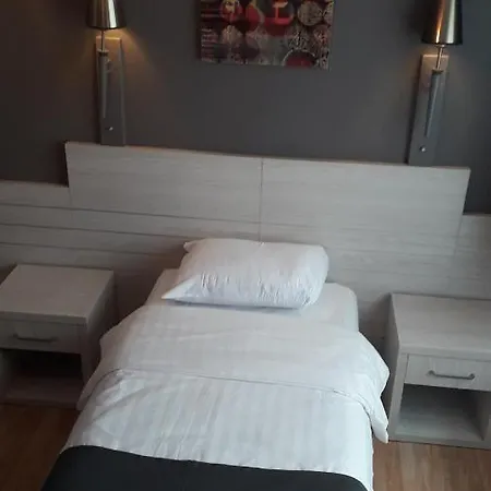 Hotel Strombeek 2*