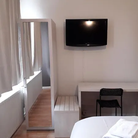 Hotel Strombeek 2*
