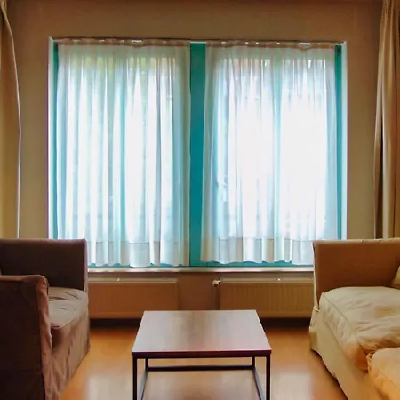Apart Midi 3* Brussels