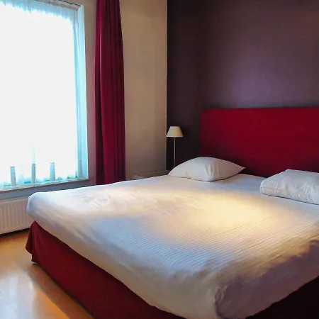 Apart Midi 3* Brussels