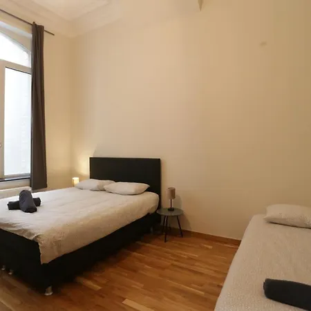 Flat Center * Brussel