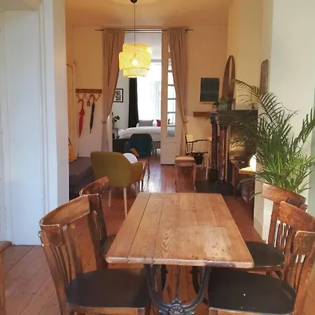 Stylish, Central, Calm And Comfy *