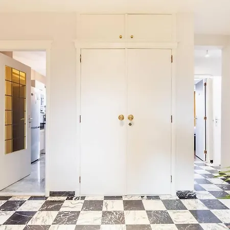 Comme Chez Soi, Free Parking Included * Bruxelles