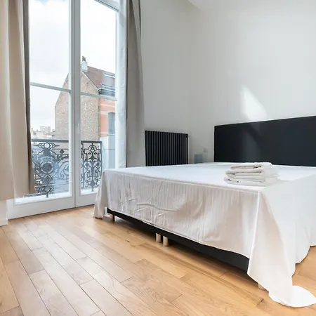 Spacious Flat In Ixelles 公寓 *