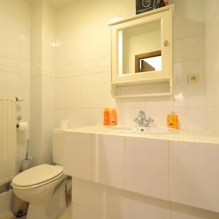 Apartment N°9 Boutique Poupee
