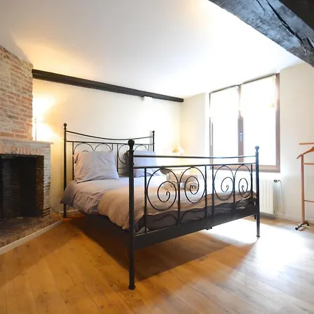 Apartment N°9 Boutique Poupee