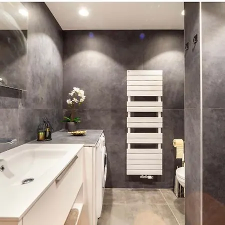 Cozy In 布鲁塞尔