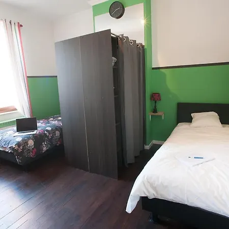 Magnifique Triplex Apartment *