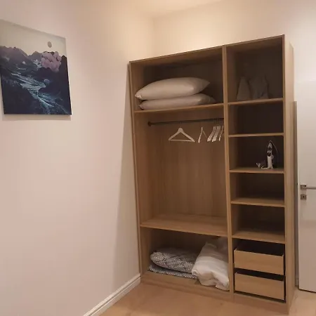 2 Bedrooms Appart Near European Parliament +fee Parking * 布鲁塞尔