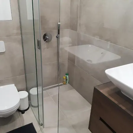 2 Bedrooms Appart Near European Parliament +fee Parking