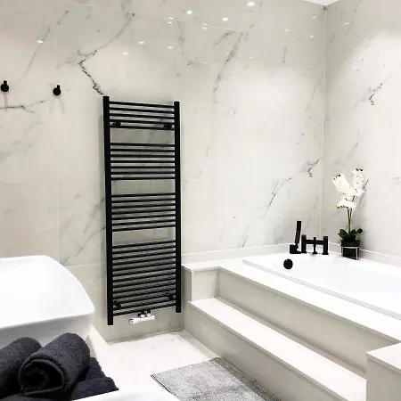 Luxury Charvet Bruxelles-midi