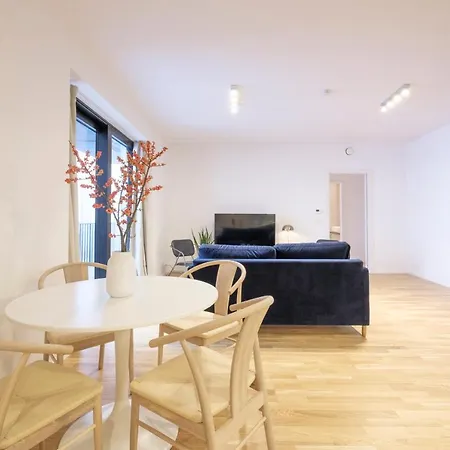Apartment Fabulous Housings 2 Steps From Cee Brüssel