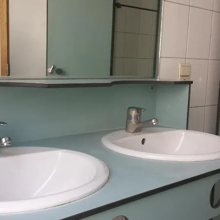 Hostel Gogh Youth Centre