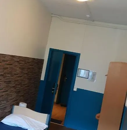 Gogh Youth Centre Hostel