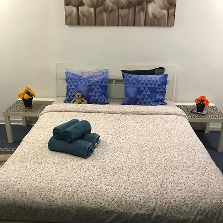 Bed & Breakfast Ambiorix Birch House Brussels