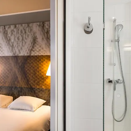 Ibis Centre Gare Du Midi Hotel 3*